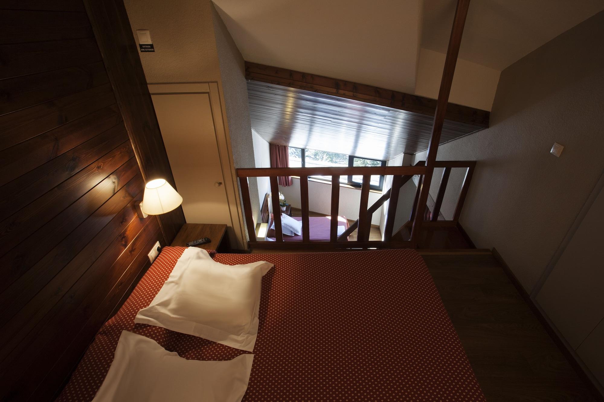Tuc Blanc Hotel Baqueira Beret Exterior photo