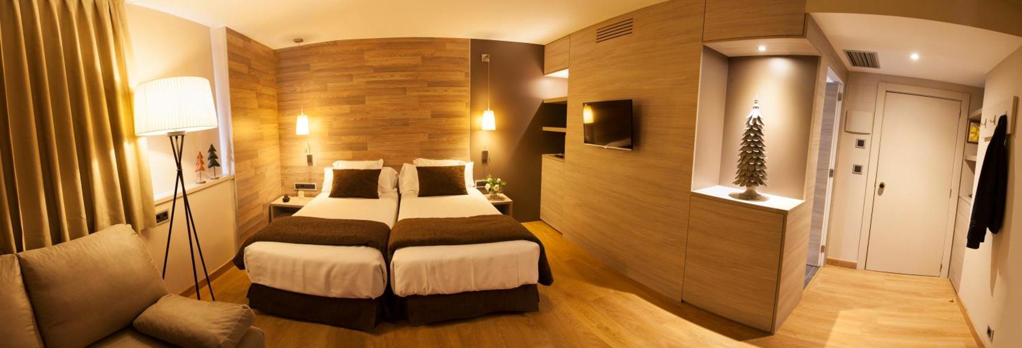Tuc Blanc Hotel Baqueira Beret Exterior photo