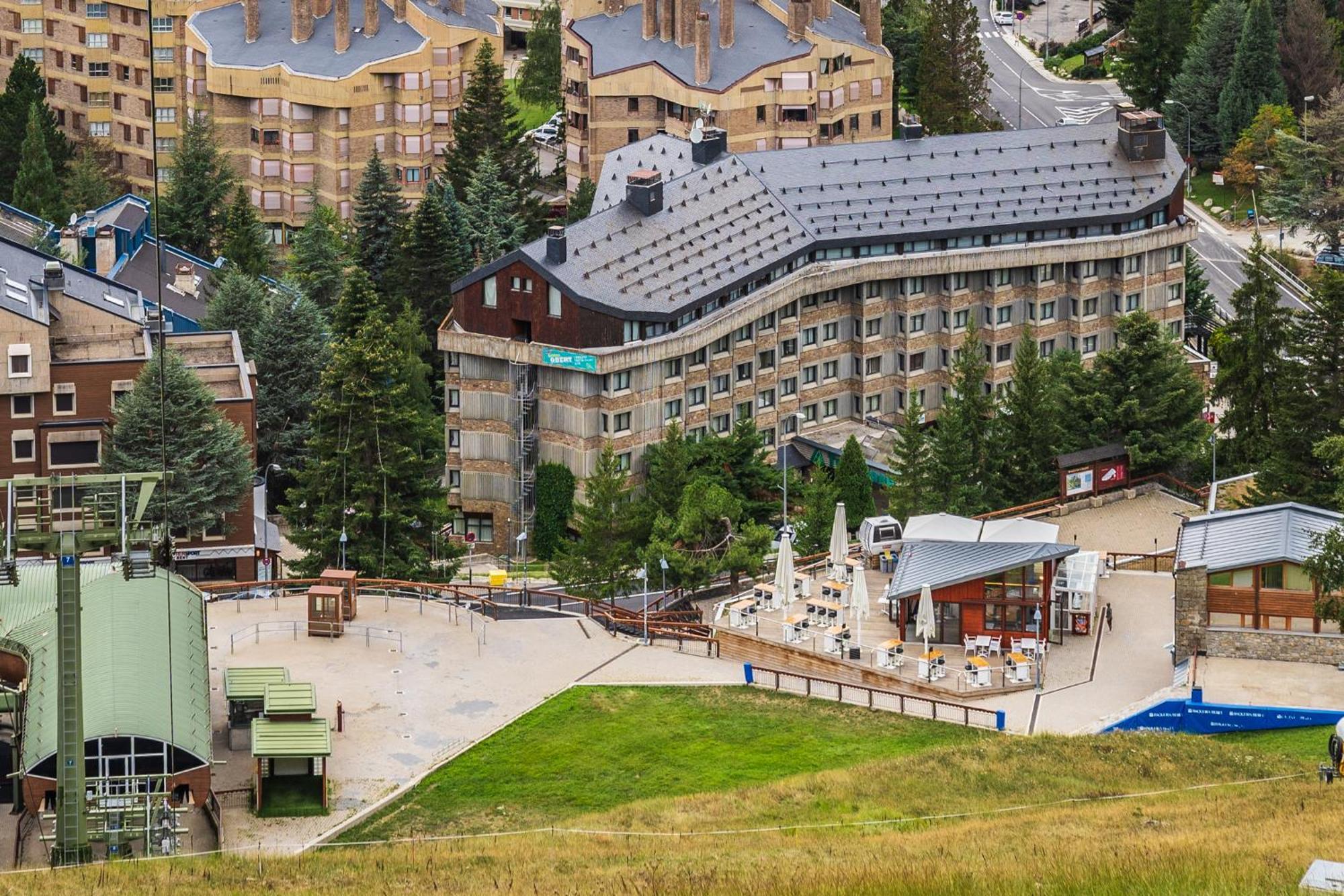 Tuc Blanc Hotel Baqueira Beret Exterior photo