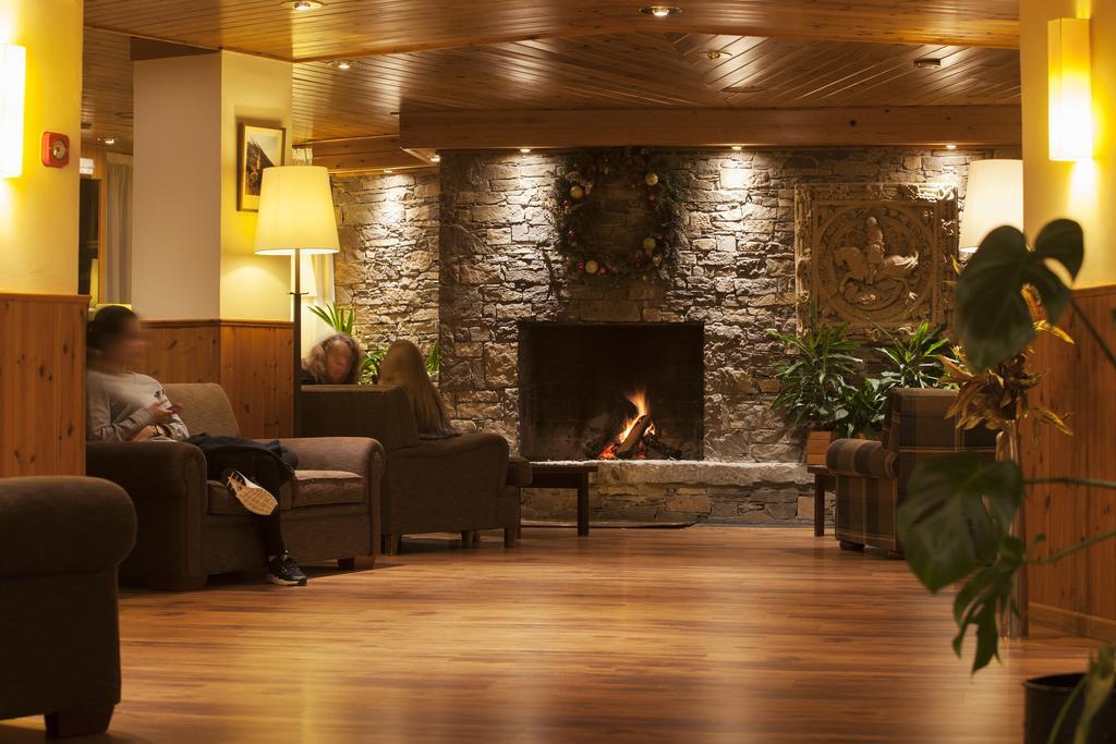 Tuc Blanc Hotel Baqueira Beret Exterior photo